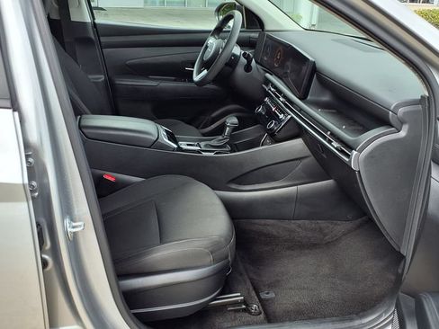 Used 2025 Hyundai Tucson SEL AWD/4WD image 35