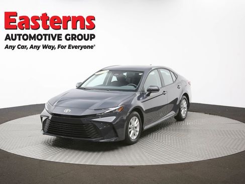 Used 2025 Toyota Camry LE FWD image 56