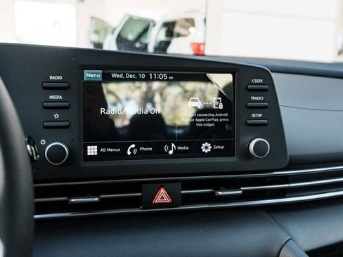 New 2026 Hyundai Elantra SE image 15