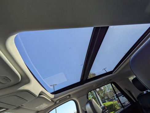 Used 2025 Ford Expedition Max Platinum image 22