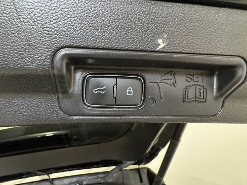 Used 2022 Ford Explorer ST w/ ST Street Pack AWD/4WD image 39