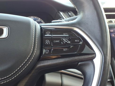 Used 2021 Jeep Grand Cherokee L Overland w/ Luxury Tech Group IV AWD/4WD image 29