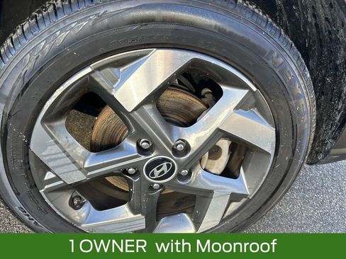 Used 2022 Hyundai Venue SEL image 9