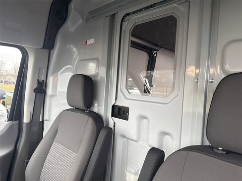 New 2026 Ford Transit 250 148 Medium Roof image 27