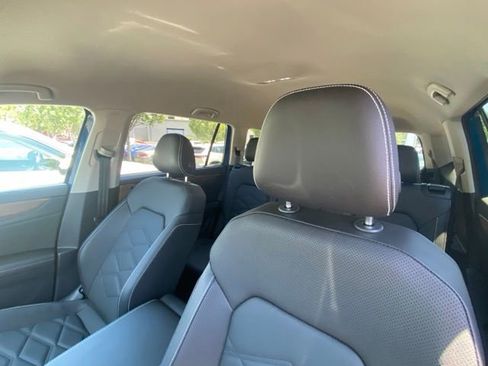 Used 2026 Volkswagen Atlas SE FWD image 6