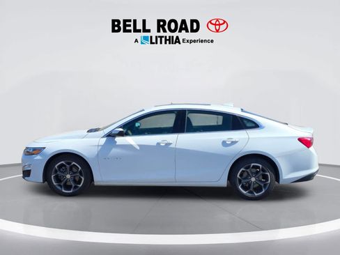 Used 2024 Chevrolet Malibu LT FWD image 3