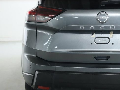 Certified 2025 Nissan Rogue SV FWD image 41
