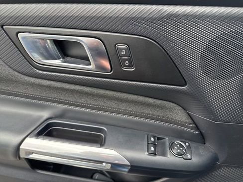 Used 2024 Ford Mustang Coupe image 17