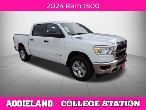 Used 2024 RAM 1500 Big Horn w/ Trailer Tow Group AWD/4WD image 1