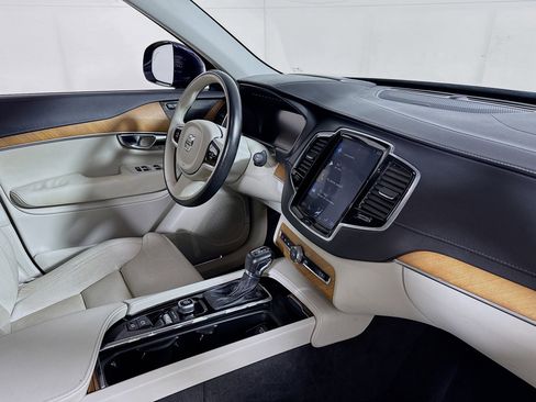 Used 2019 Volvo XC90 T6 Inscription w/ Advanced Package image 27