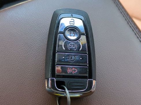 Used 2023 Lincoln Nautilus Reserve w/ Equipment Group 202A AWD/4WD image 29