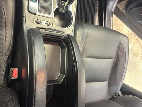 Used 2017 Toyota Highlander Limited image 20