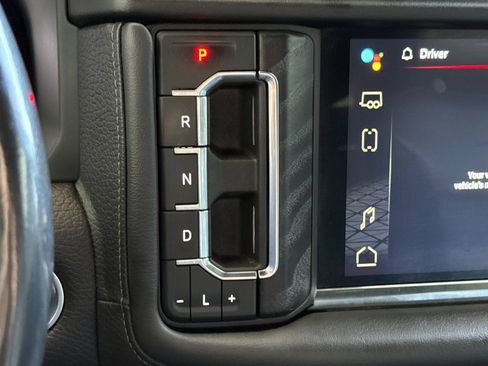 Used 2022 GMC Yukon XL Denali AWD/4WD image 25
