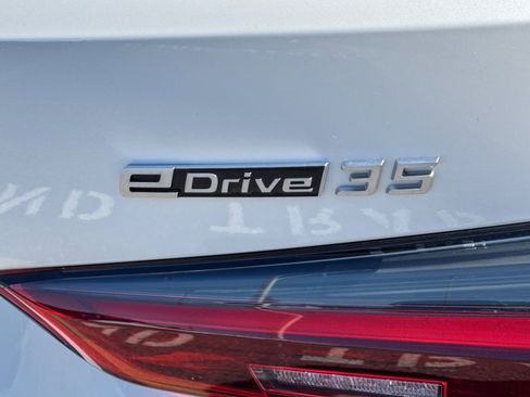 Used 2023 BMW i4 eDrive35 w/ Premium Package RWD image 27