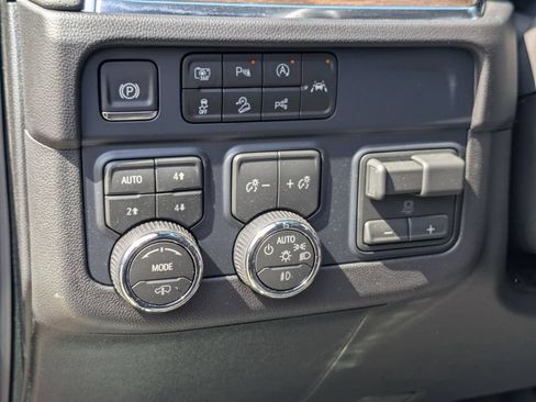New 2026 Chevrolet Tahoe High Country AWD/4WD image 14