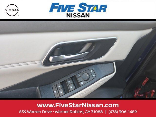 Used 2021 Nissan Rogue SV w/ Premium Package FWD image 14