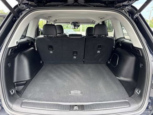Used 2023 Jeep Grand Cherokee Limited RWD image 32