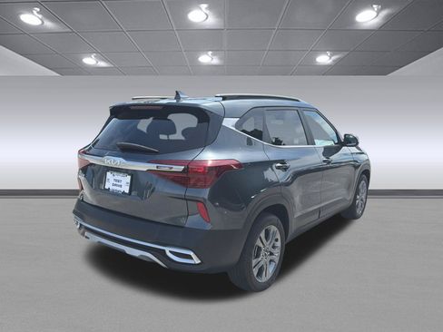 Used 2023 Kia Seltos S w/ Navigation Package FWD image 7