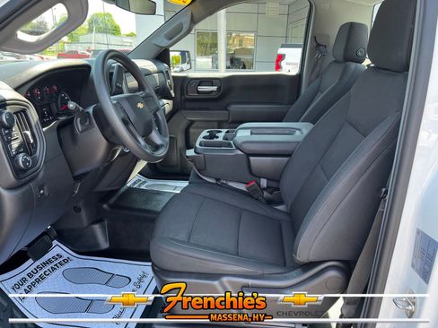 Used 2024 Chevrolet Silverado 1500 W/T w/ Trailering Package AWD/4WD image 8
