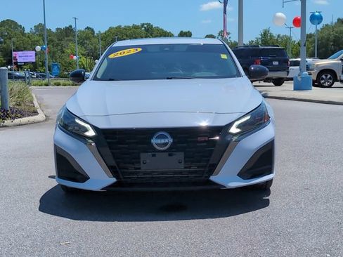 Used 2023 Nissan Altima 2.0 SR FWD image 10