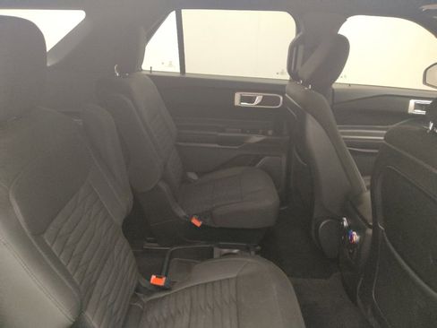 Used 2020 Ford Explorer XLT AWD/4WD image 19