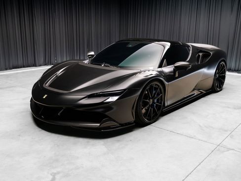 Used 2022 Ferrari SF90 Spider AWD/4WD image 94
