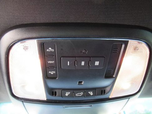 Used 2023 Dodge Durango R/T RWD image 28