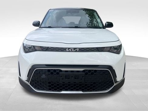 Used 2023 Kia Soul S FWD image 9