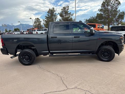 New 2026 RAM 2500 Tradesman AWD/4WD image 4