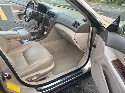 Used 2001 Lexus ES 330 FWD image 29