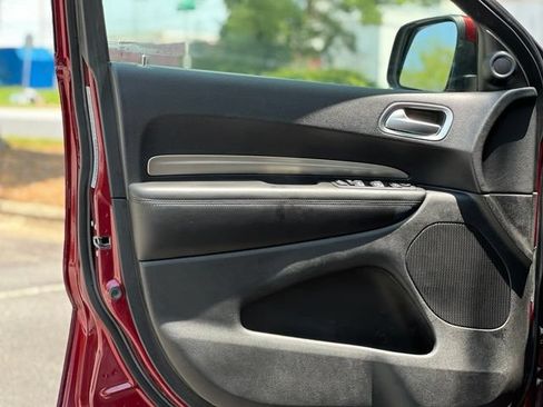 Used 2019 Dodge Durango SXT AWD/4WD image 10