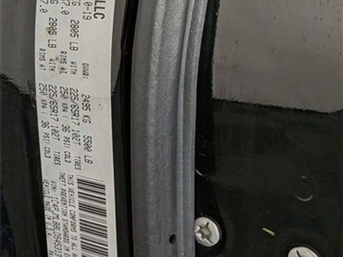 Used 2020 Jeep Cherokee Latitude Plus image 32