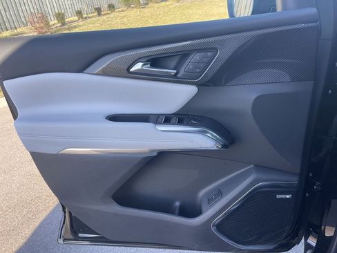 Used 2025 Chevrolet Traverse High Country w/ LPO, Floor Liner Package image 35