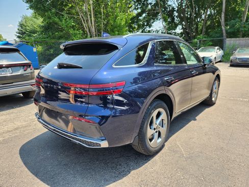 Used 2026 Genesis GV70 2.5T Advanced AWD/4WD image 4