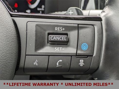 Used 2025 Nissan Pathfinder Platinum w/ Cargo Package image 31