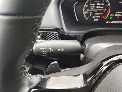 Used 2023 Honda Civic Sport image 18