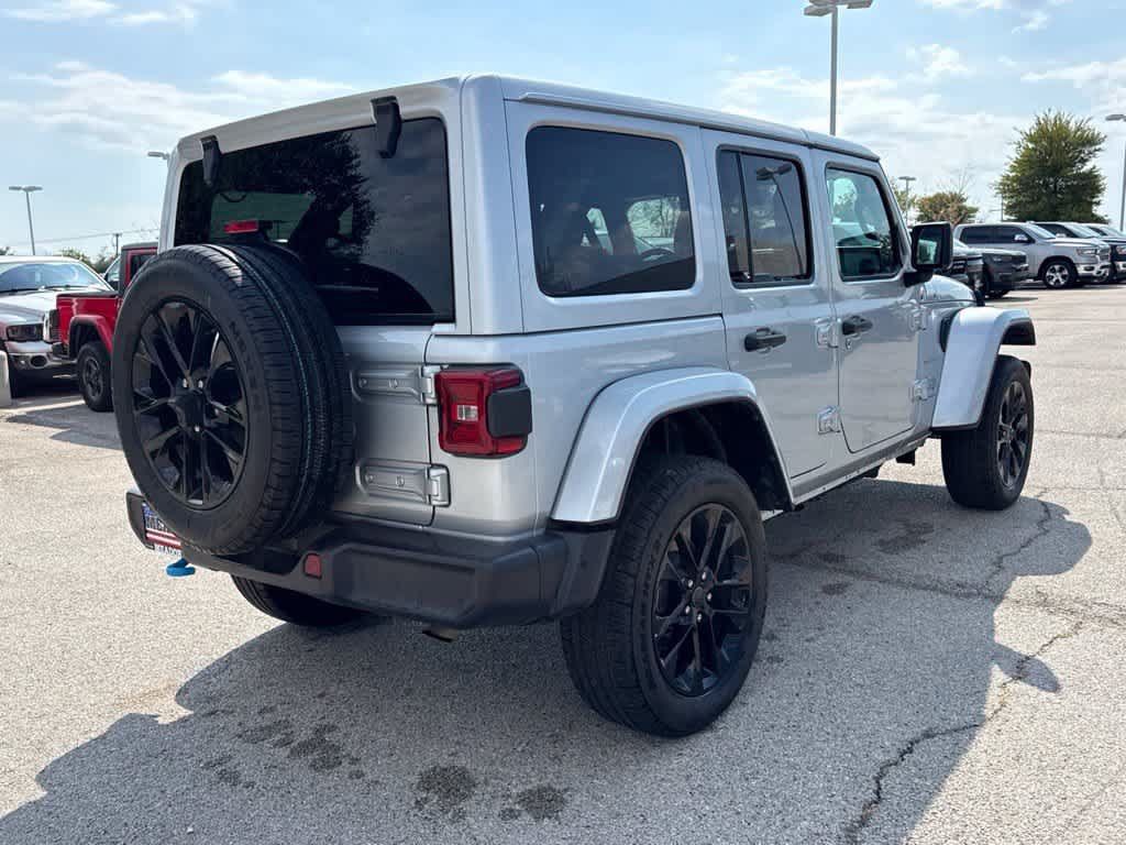 Used 2024 Jeep Wrangler Unlimited Sahara AWD/4WD image 5