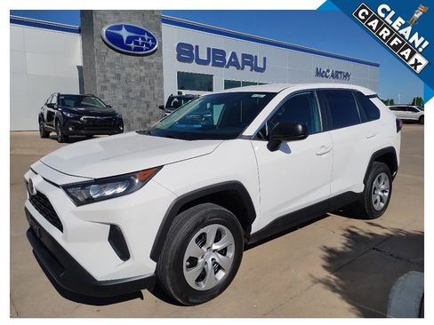 Used 2022 Toyota RAV4 LE AWD/4WD image 2
