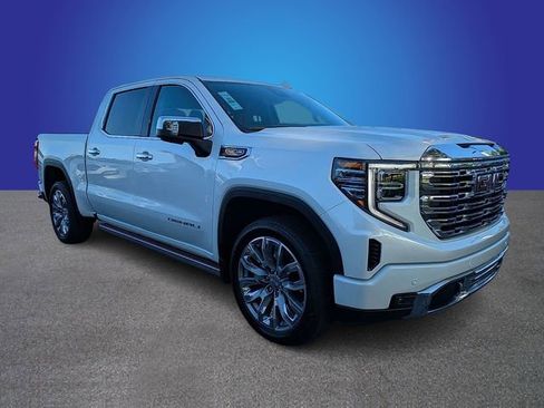 Used 2025 GMC Sierra 1500 Denali w/ Denali Reserve Package AWD/4WD image 7