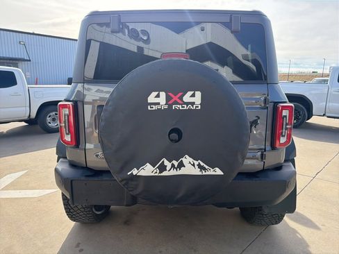 Used 2023 Ford Bronco Wildtrak image 4