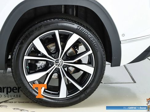 Used 2025 Volkswagen Atlas Cross Sport SEL Premium R-Line image 6