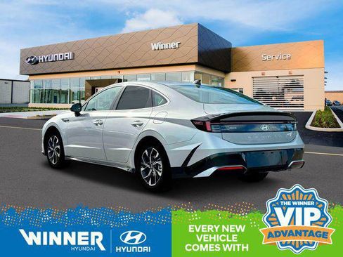 New 2025 Hyundai Sonata SEL image 6