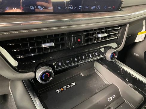 Certified 2025 Chevrolet Tahoe Premier image 8