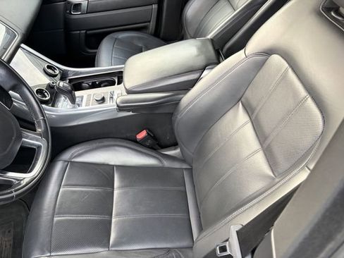 Used 2019 Land Rover Range Rover Sport Supercharged AWD/4WD image 9