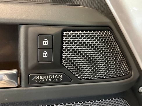 Used 2022 Land Rover Defender 110 X AWD/4WD image 20