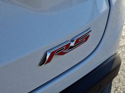 Certified 2025 Chevrolet Trax RS w/ Sunroof Package image 32