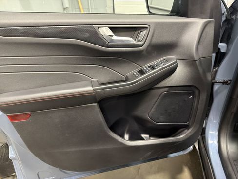 Used 2025 Ford Escape ST-Line Select image 15