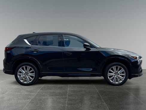 Used 2023 MAZDA CX-5 Signature image 9