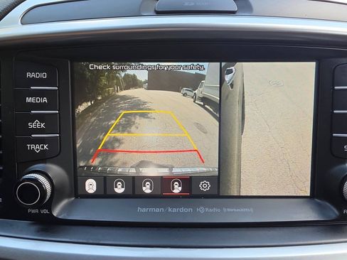 Used 2019 Kia Sorento SX FWD image 29