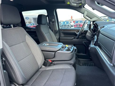 Used 2024 Chevrolet Silverado 1500 LT image 24